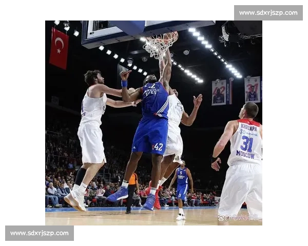 热火魔术东南区强强对话攻防博弈悬念拉满之夜续写季后赛席位争夺战风云